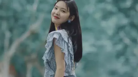 女孩神似刘亦菲