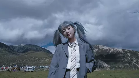 太行山巨幅五星红旗